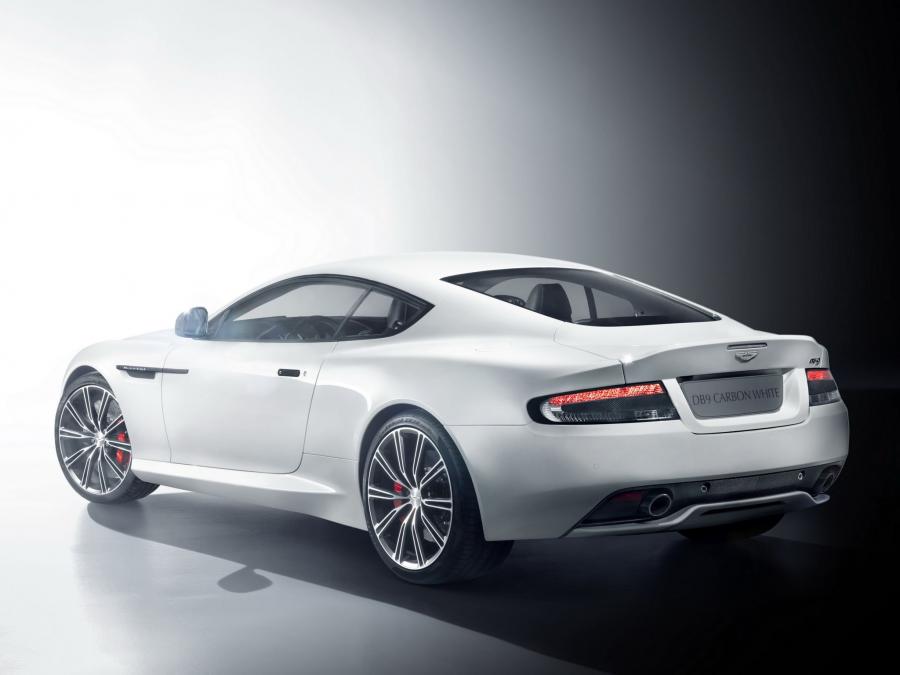  Aston Martin DB9 Carbon White 2014 года  (фото 1 из 1)